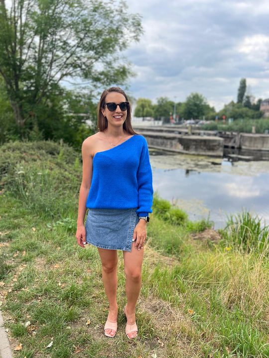 suzy blue top