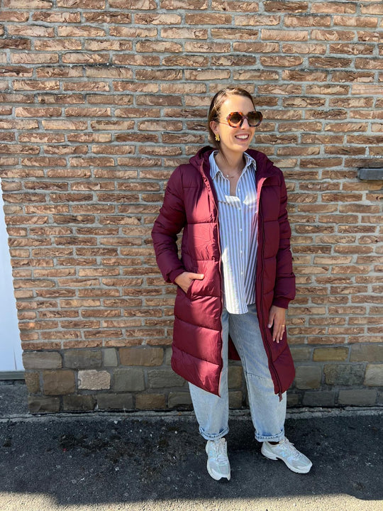 burgundy jas
