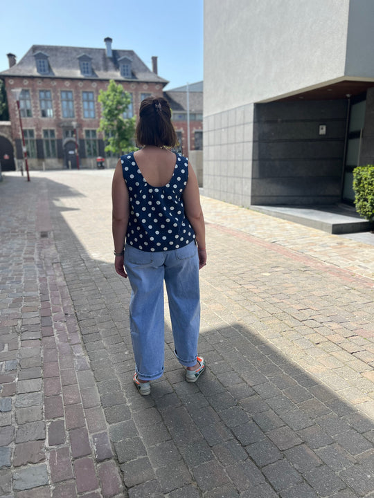 dots top