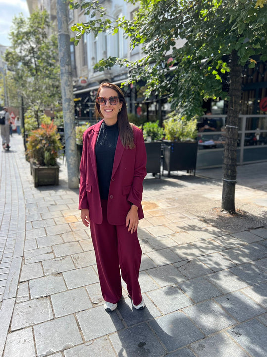 zoë burgundy blazer