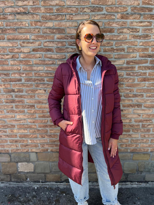 burgundy jas