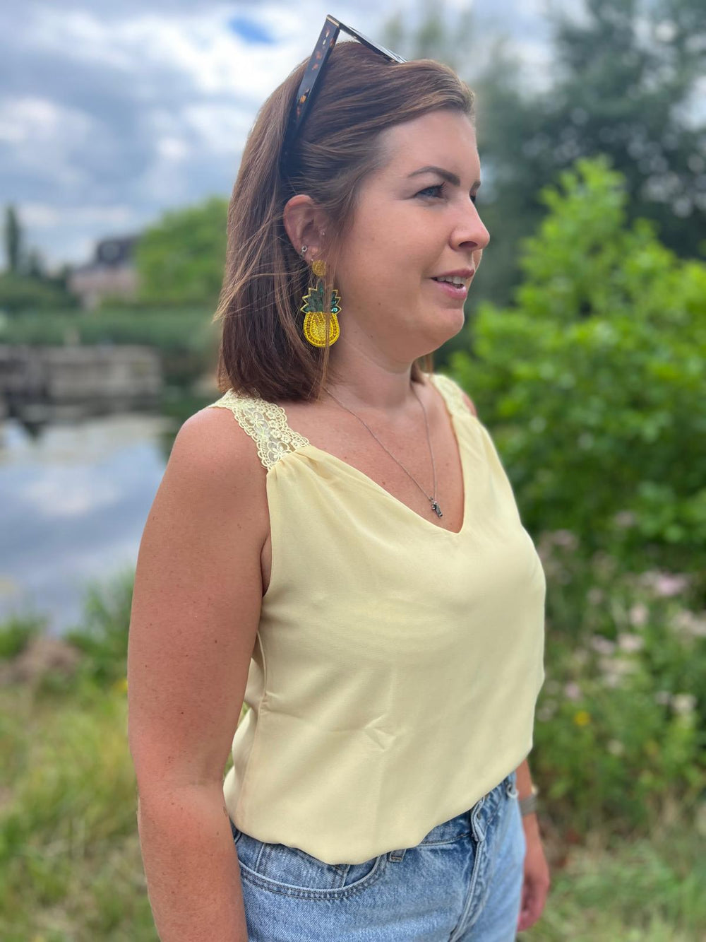 lizzy yellow top