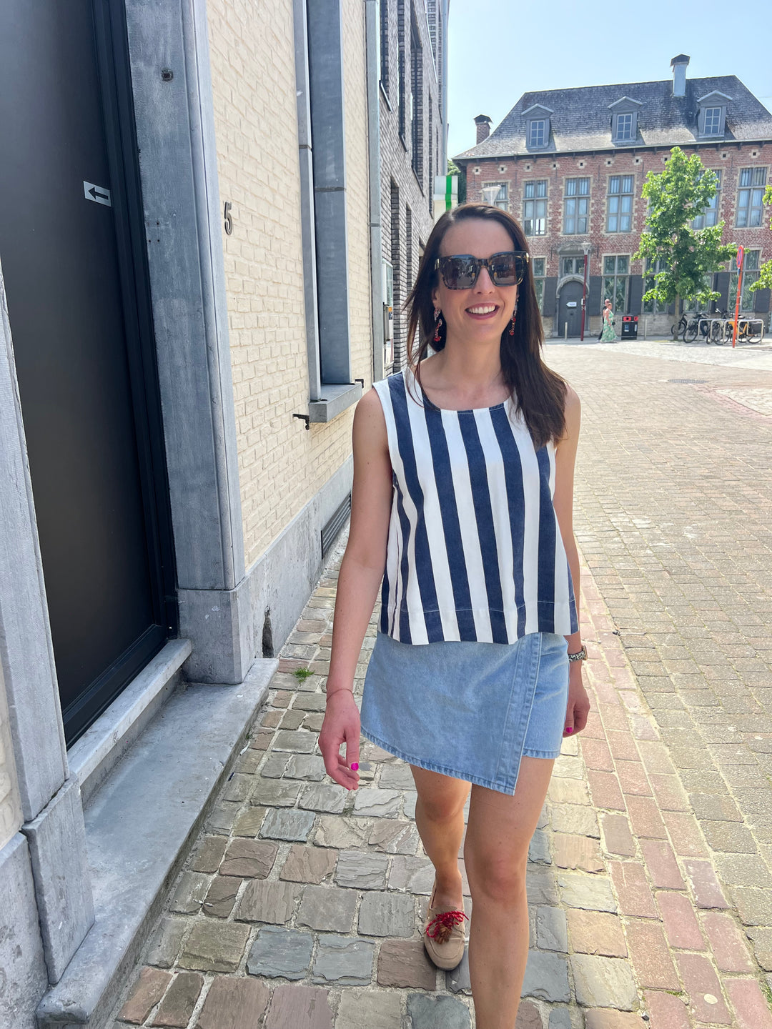 adele blue top