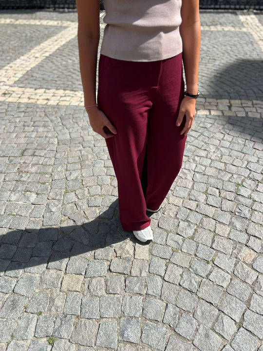 zoë burgundy broek