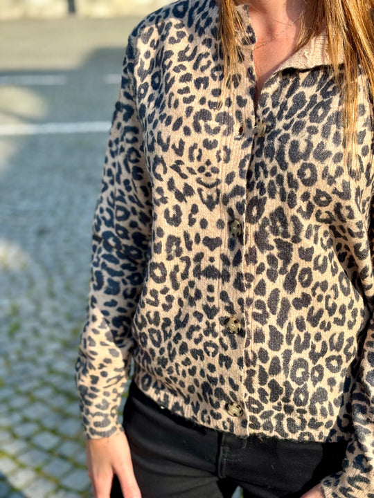 leopard gilet