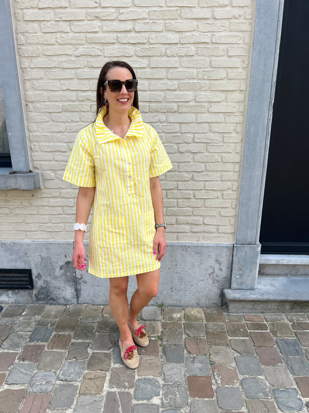 mary yellow dress